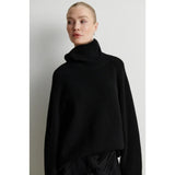 Ettas Knit T-Neck | Black