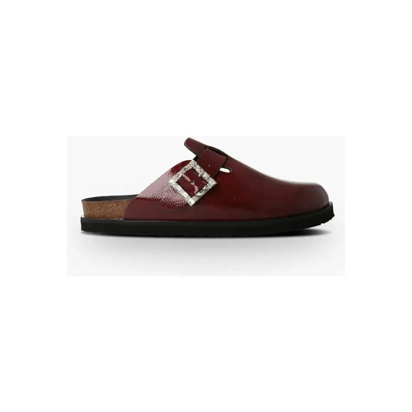 Claque Patent Clog | Burgandy