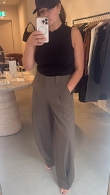 Mayia Pant