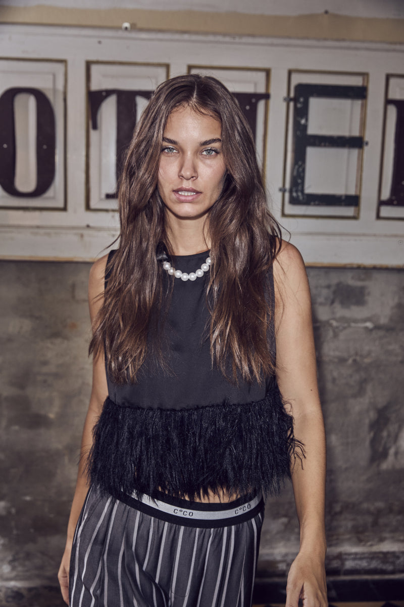 Feather Top | Black